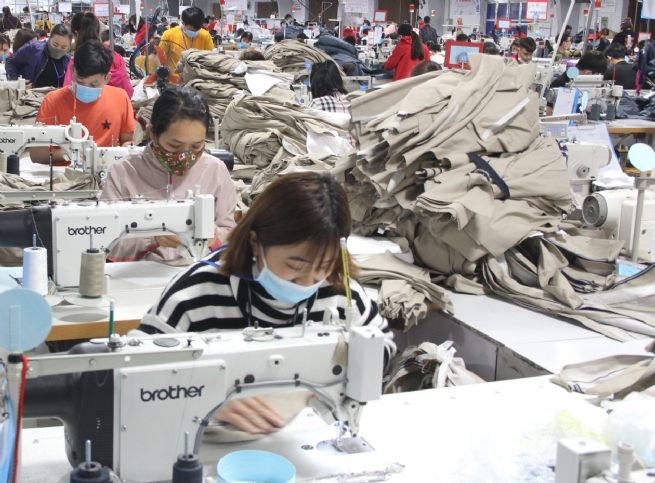 Strongly Improving Business Environment