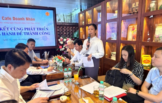 Nghe An Tax Authorities Support Businesses in Overcoming Challenges