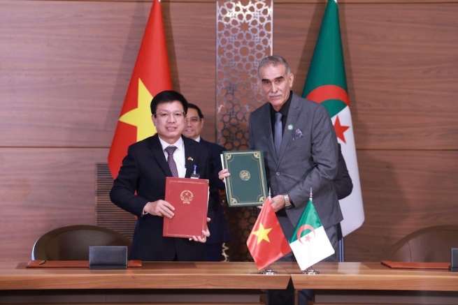 VCCI, CACI Strengthen Cooperation to Elevate Vietnam-Algeria Business Ties