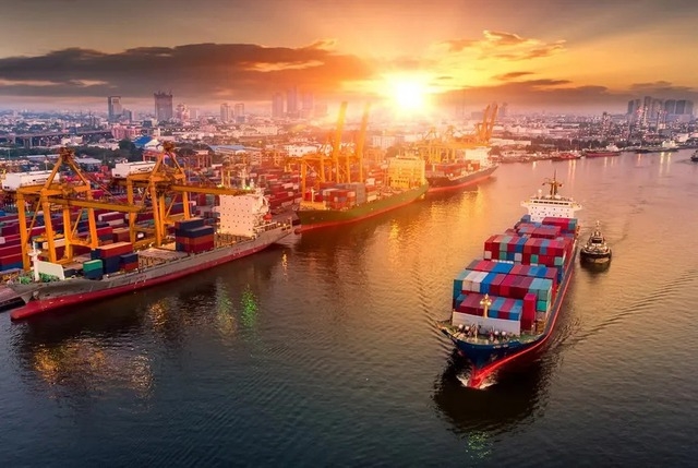 HSBC Raises Vietnam 2025 GDP Growth Forecast to 7.9%