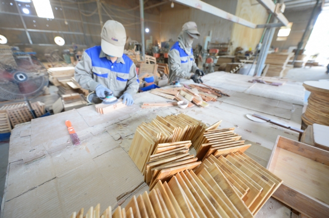 Boosting Vietnam Export Competitiveness via Green, Digital Transformation