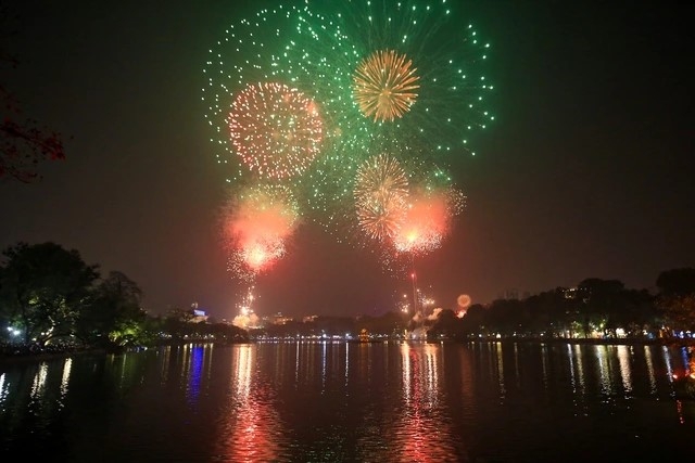 Ha Noi to Launch Fireworks at Five Venues on 80th National Day