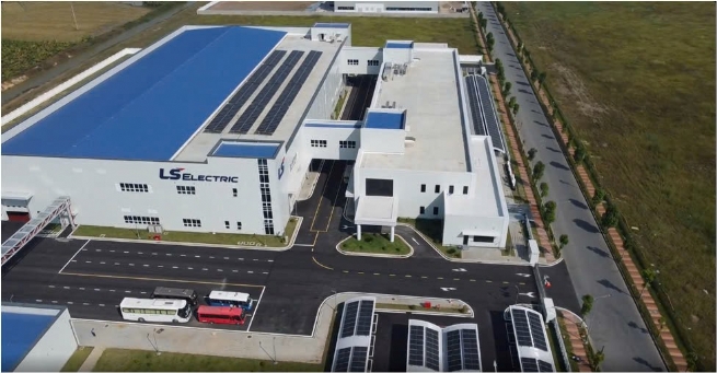 Smart Factory - Future of Manufacturing for Optimized Performance and Energy
