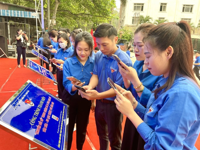 Unlocking Resources to Accelerate Enterprises in Green, Digital Transition