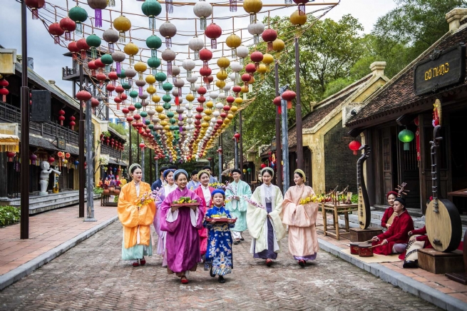 New Year Products and Services: Catalyst for Enhancing Vietnam’s Tourism Industry