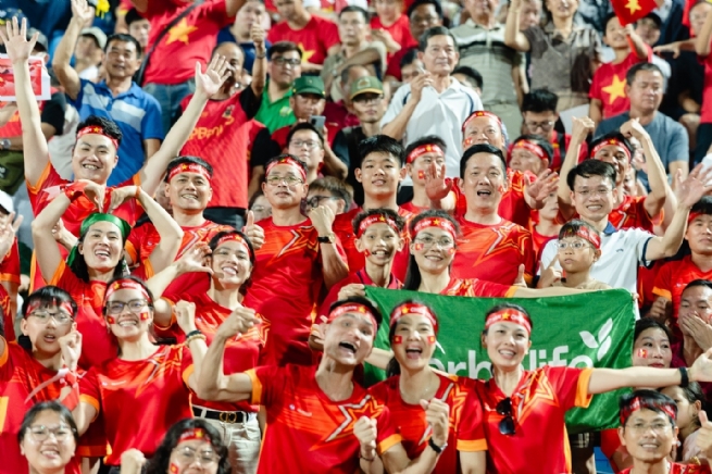 Herbalife Organizes Cheering Event for Vietnam Football Team in Asian Cup Qualifiers