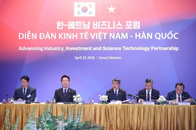 Vietnam, South Korea Sign 73 Business Cooperation Agreements
