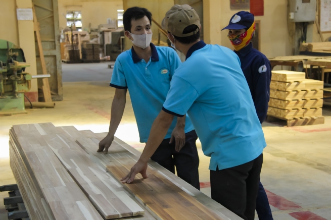 Industry and Trade Sector New Growth Opportunities from Expanded Economic Space